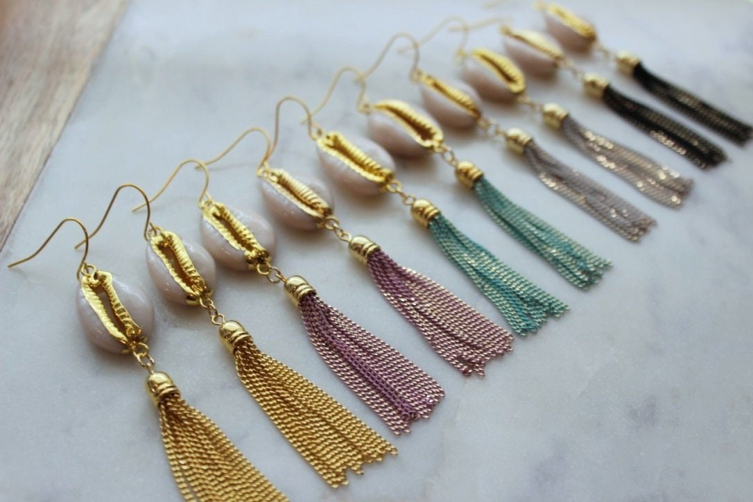 Sea Shell Earrings, Trendy Tassel Earrings, Cowrie Shell Earrings, Shell Jewelry, Beach Jewelry, 21st birthday gift, beach lover gift