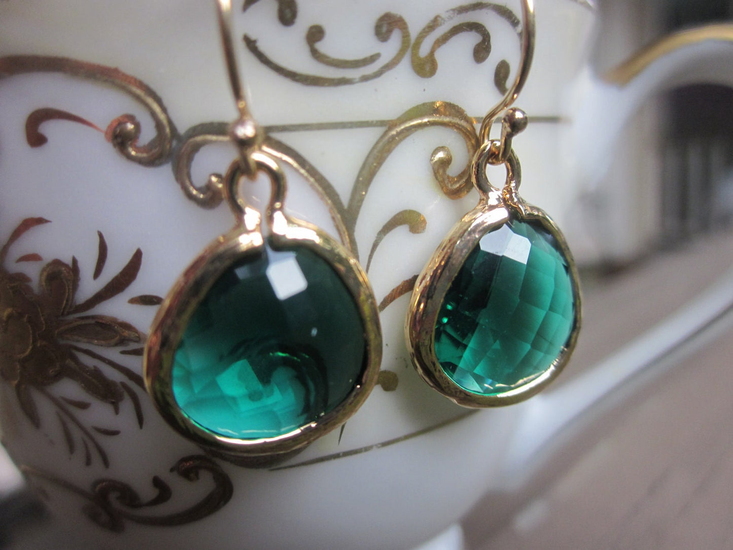 Emerald Green Earrings - Gold Plated - Bridesmaid Earrings - Bridal Earrings