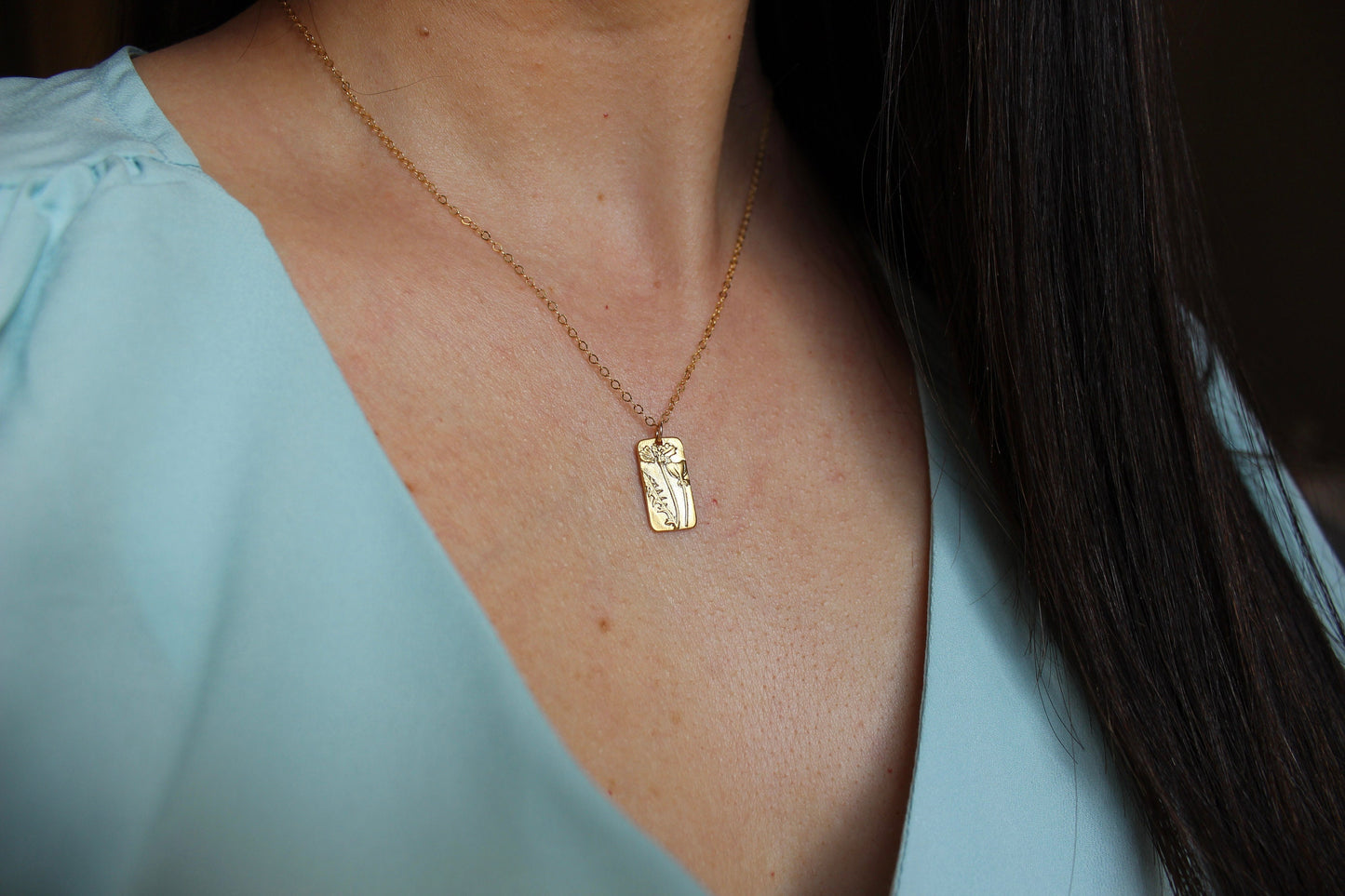 Gold Flower Necklace, Flower Pendant Necklace, Gold Flower Jewelry, Whimsical Floral Jewelry, Gold Dainty Necklace, Delicate Jewelry
