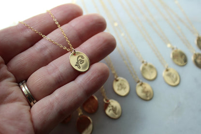Gold Jewelry, Personalized Jewelry, Birth Flower Necklace, Personalized Necklace, Oval Pendant Necklace, Christmas Gift for Her, Layering