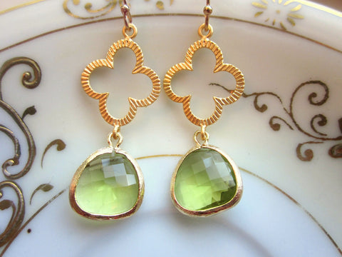Peridot Earrings Green Gold Clover Quatrefoil - Bridesmaid Earrings - Wedding Earrings - Valentines Day Gift