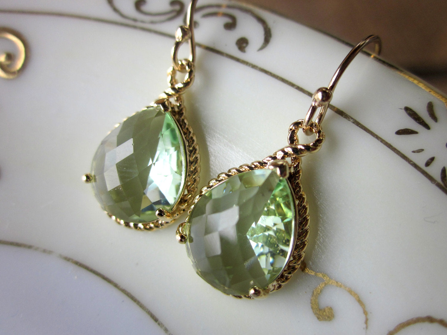 Kate Middleton's royal wedding earrings | The Jewellery Editor