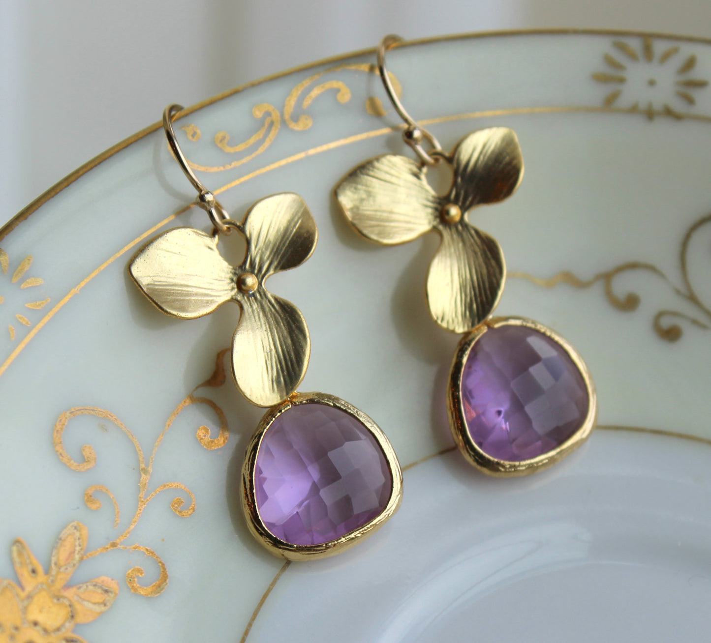 Gold Lavender Earrings Orchid Flower - Lilac Purple Earrings  - Lavender Bridesmaid Earrings - Bridesmaid Gift - Purple Wedding Jewelry