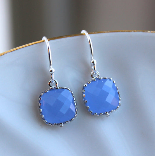 Dainty Small Silver Periwinkle Earrings - Lavender Blue Bridesmaid Earrings - Wedding Earrings - Silver Wedding Jewelry - Bridal Earrings