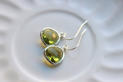 Peridot Earrings Apple Green Silver - Bridesmaid Earrings - Bridal Earrings - Wedding Earrings - Valentines Day Gift
